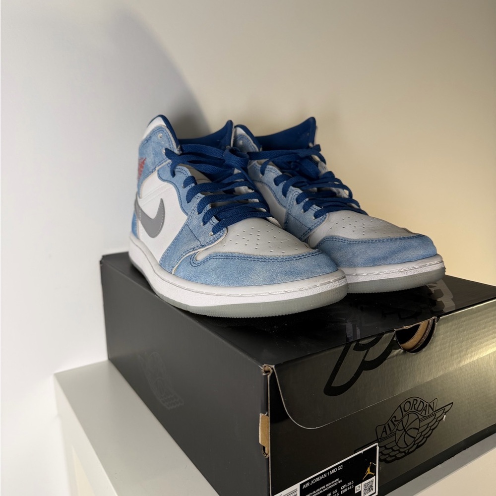 Jordan 1 Mid French Blue Fire Red - Picture 9 of 13